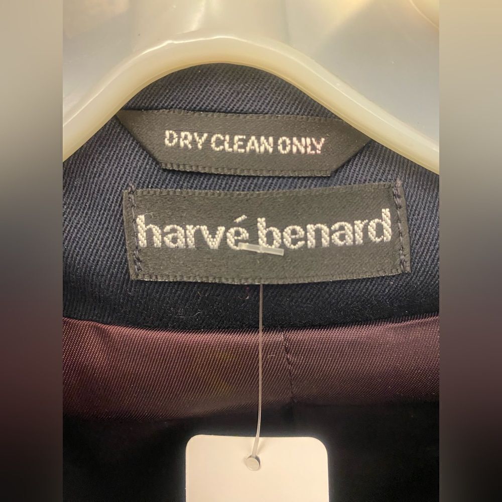 Harve Benard Large Navy Suit - Picture 2 of 5